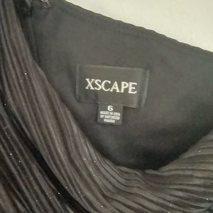 Xscape size 6 one shoulder dress metallic